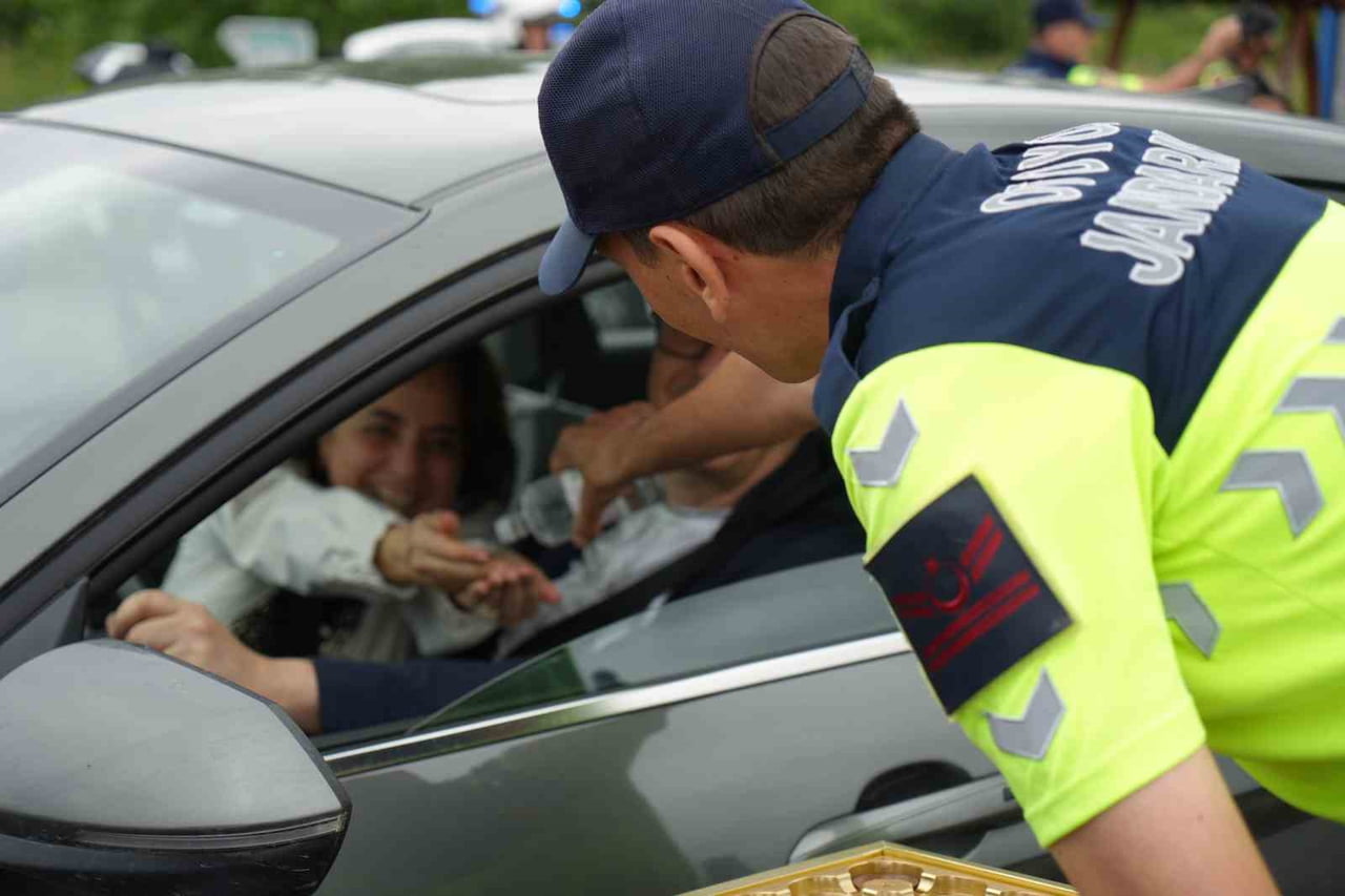 KUZEY MARMARA OTOYOLU'NUN KOCAELİ GEÇİŞİNDE, OTOYOL JANDARMA EKİPLERİ TARAFINDAN TRAFİK DENETİMİ...