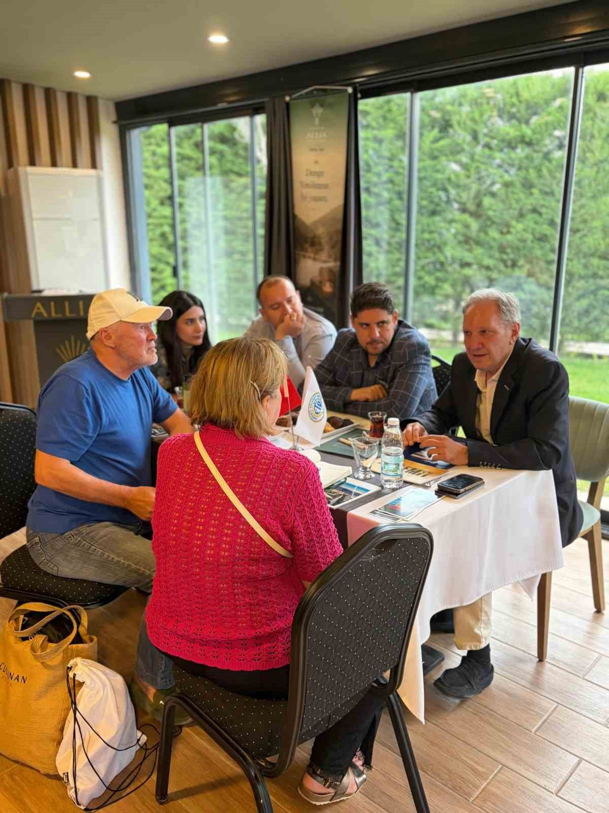 LMANYA’DA FAALİYET GÖSTEREN TURİZM ACENTELERİ, EDREMİT KÖRFEZİ’NİN TURİZM POTANSİYELİNİ YERİNDE...