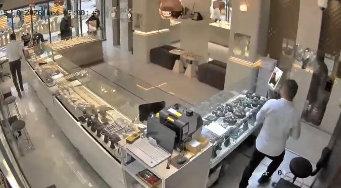 MALATYA'DA MEYDANA GELEN 5.6 BÜYÜKLÜĞÜNDEKİ DEPREM KENTTE PANİĞE NEDEN OLURKEN, OKUL VE İŞ...