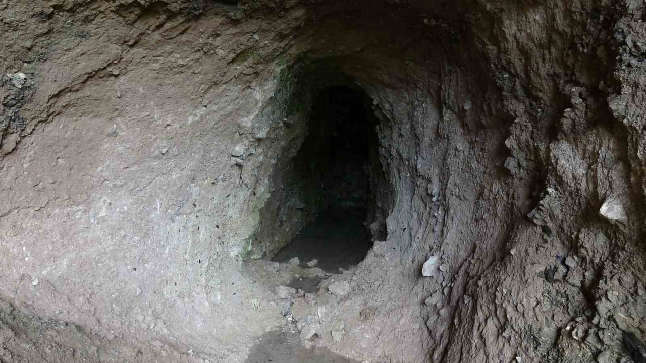 MALATYA'NIN BATTALGAZİ İLÇESİNE BAĞLI ÇOLAKLI MAHALLESİ'NDE BOZTAŞ AİLESİNİN YAKLAŞIK 50 YIL ÖNCE...