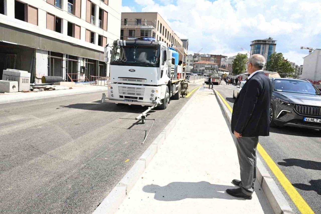 MALATYA BÜYÜKŞEHİR BELEDİYE BAŞKANI SAMİ ER, TURGUT TEMELLİ CADDESİ'NİN KURBAN BAYRAMI ÖNCESİ...