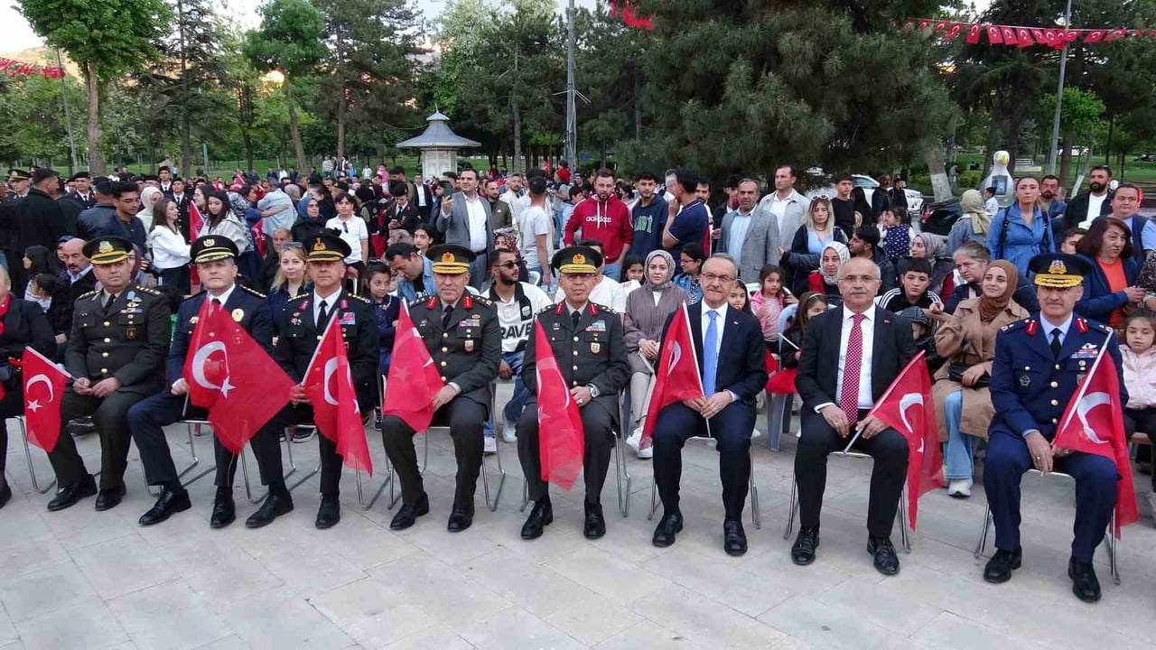 MALATYA’DA 19 MAYIS YÜRÜYÜŞÜ