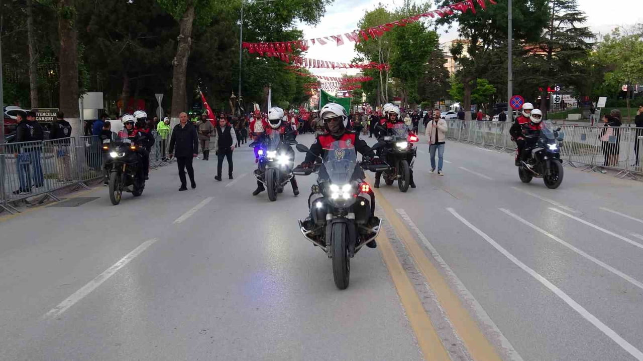 MALATYA’DA 19 MAYIS YÜRÜYÜŞÜ