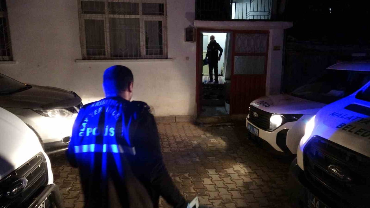 MALATYA’DA 43 YAŞINDAKİ ŞAHIS EVİNDE ÖLÜ BULUNDU
