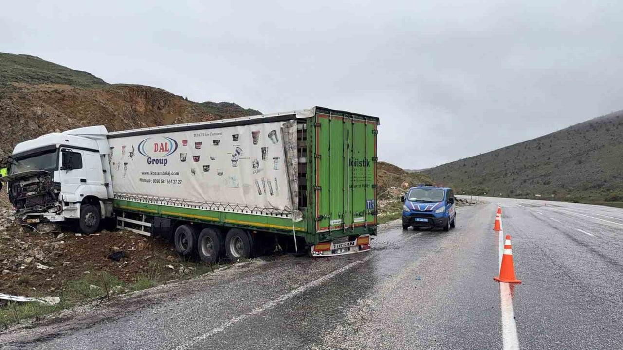 MALATYA’DA TRAFİK KAZASI: 1 YARALI
