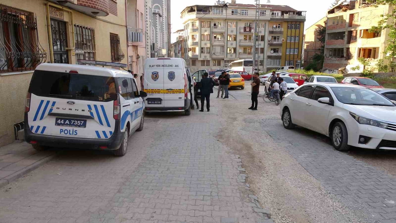 MALATYA’DA YALNIZ YAŞAYAN ŞAHIS EVİNDE ÖLÜ BULUNDU