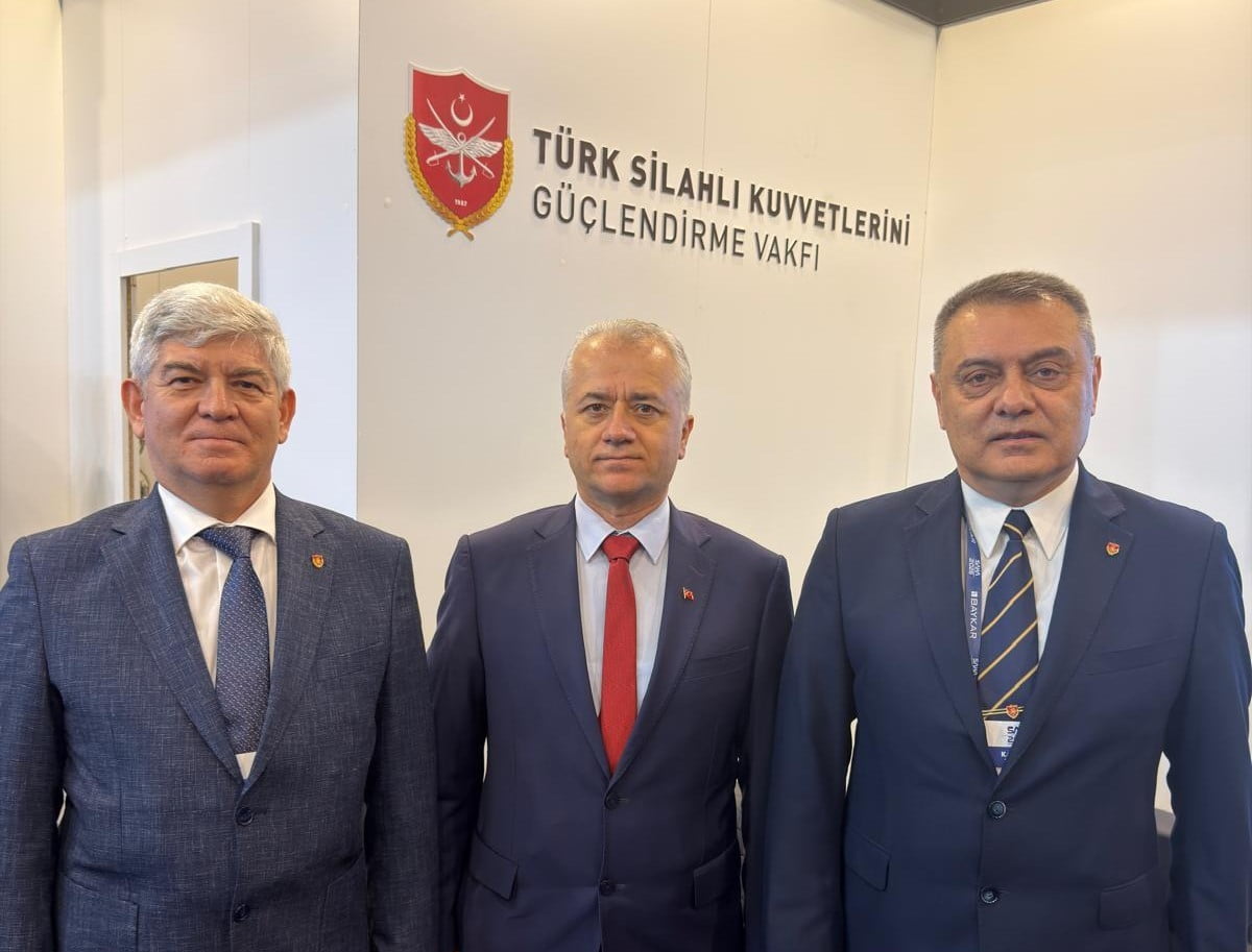 MALATYA İŞ İNSANLARI PLATFORMU BAŞKANI ÖZKÖSE’DEN SAHA 2026 FUARINA ZİYARET
