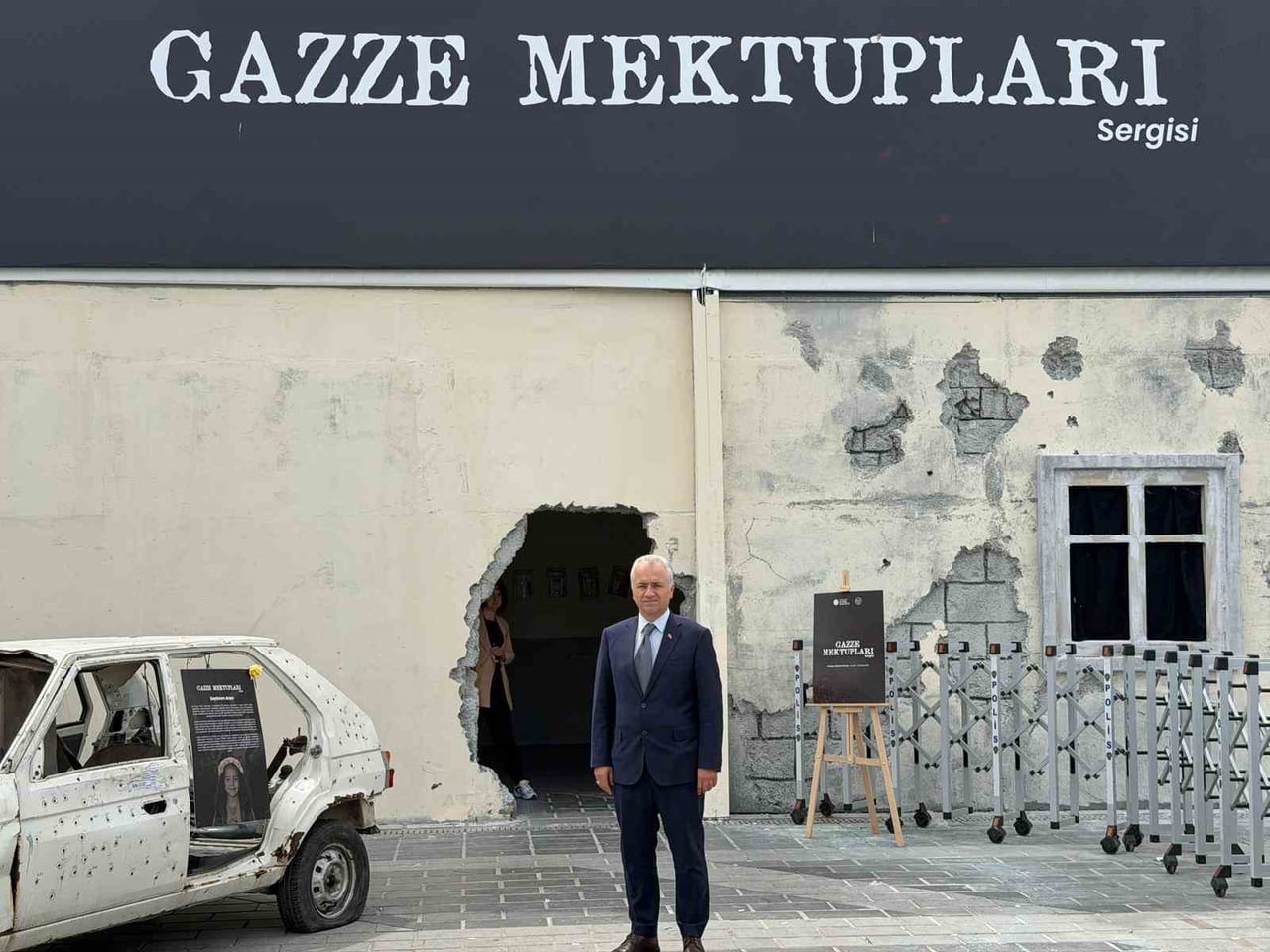 MALATYA İŞ İNSANLARI PLATFORMU "GAZZE MEKTUPLARI" SERGİSİNE KATILDI