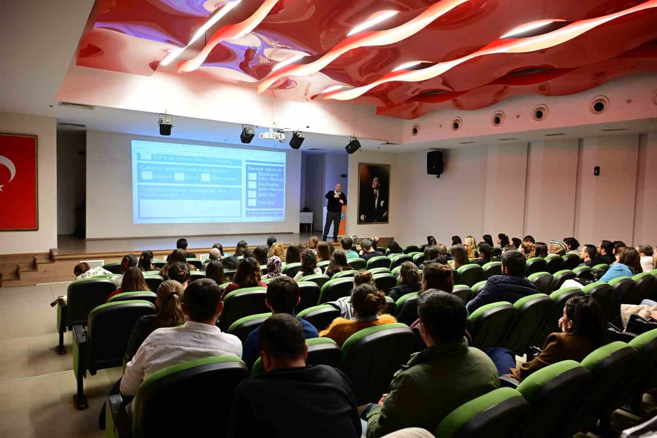 MANİSA BÜYÜKŞEHİR BELEDİYESİ BÜNYESİNDE FAALİYET GÖSTEREN MABEM’DE GÖREV YAPAN ÖĞRETMENLER, EĞİTİM...