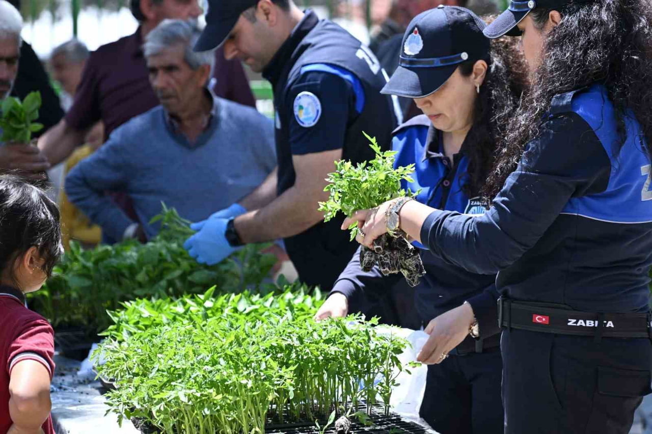 MANİSA BÜYÜKŞEHİR BELEDİYESİ, KIRSAL KALKINMAYA DESTEK PROJELERİ KAPSAMINDA SALİHLİ’DE...