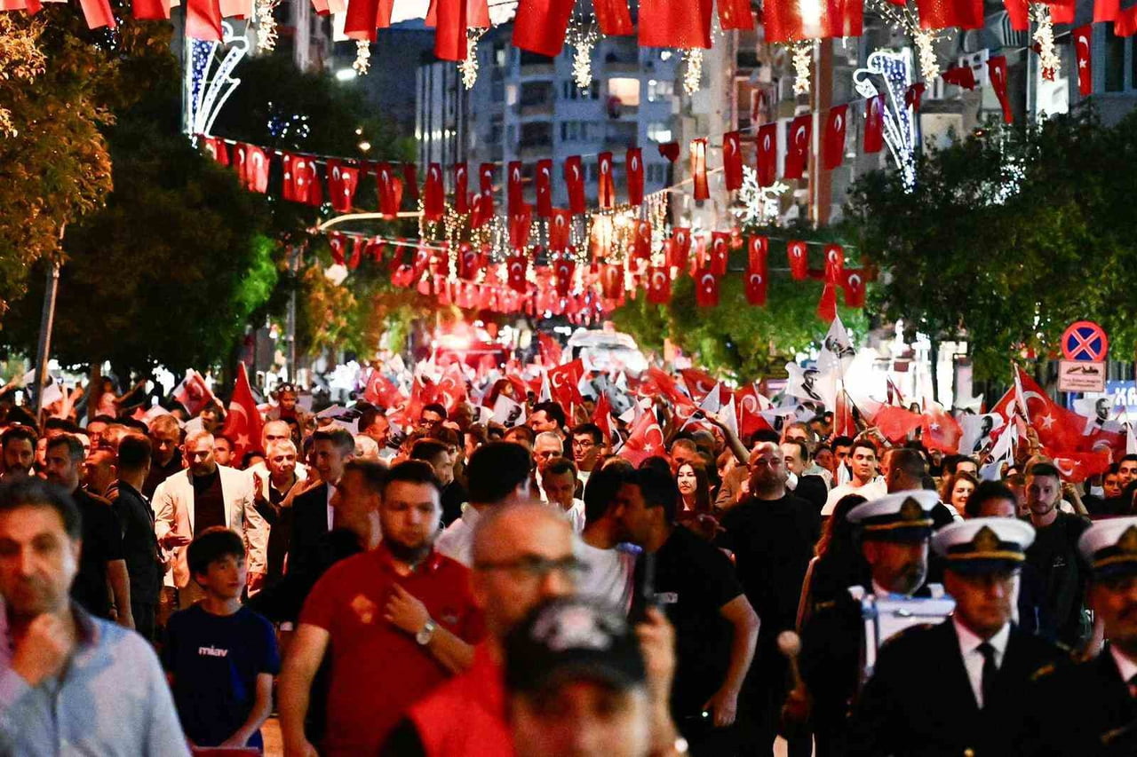 MANİSA BÜYÜKŞEHİR BELEDİYESİ TARAFINDAN DÜZENLENEN 19 MAYIS ATATÜRK’Ü ANMA, GENÇLİK VE SPOR...
