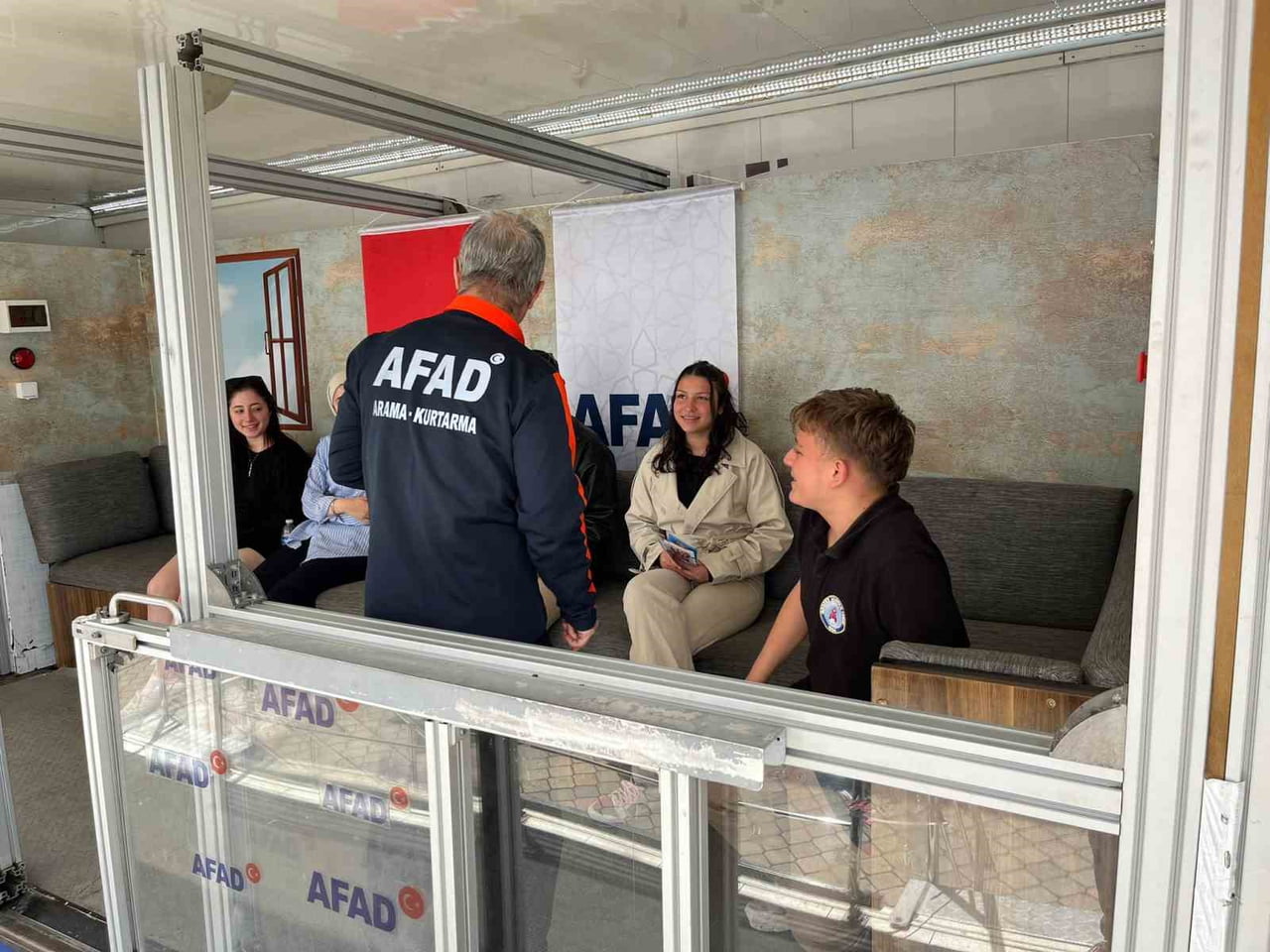 MANİSA CELAL BAYAR ÜNİVERSİTESİ GÖRDES MESLEK YÜKSEKOKULU BÜNYESİNDE AÇILAN "ACİL DURUM VE AFET...
