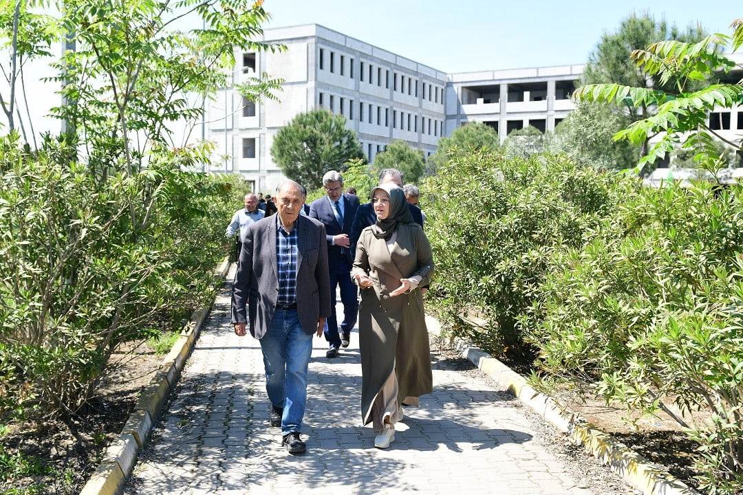 MANİSA CELAL BAYAR ÜNİVERSİTESİ (MCBÜ) SALİHLİ MESLEK YÜKSEKOKULU İÇİN YAPIMI SÜREN YENİ EĞİTİM...