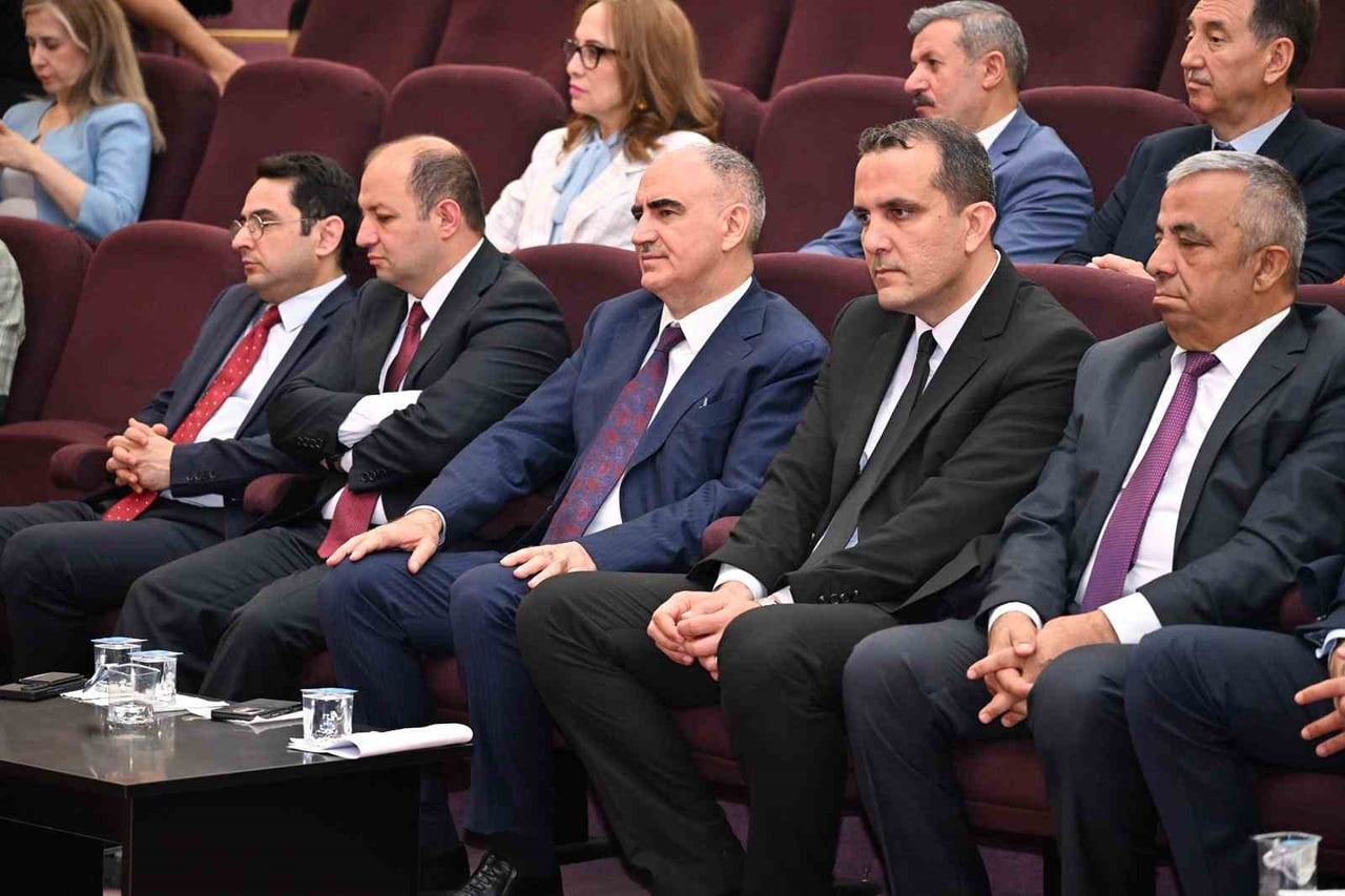 MANİSA CELAL BAYAR ÜNİVERSİTESİ SÜLEYMAN DEMİREL KÜLTÜR MERKEZİ’NDE GERÇEKLEŞTİRİLEN "MADDE...
