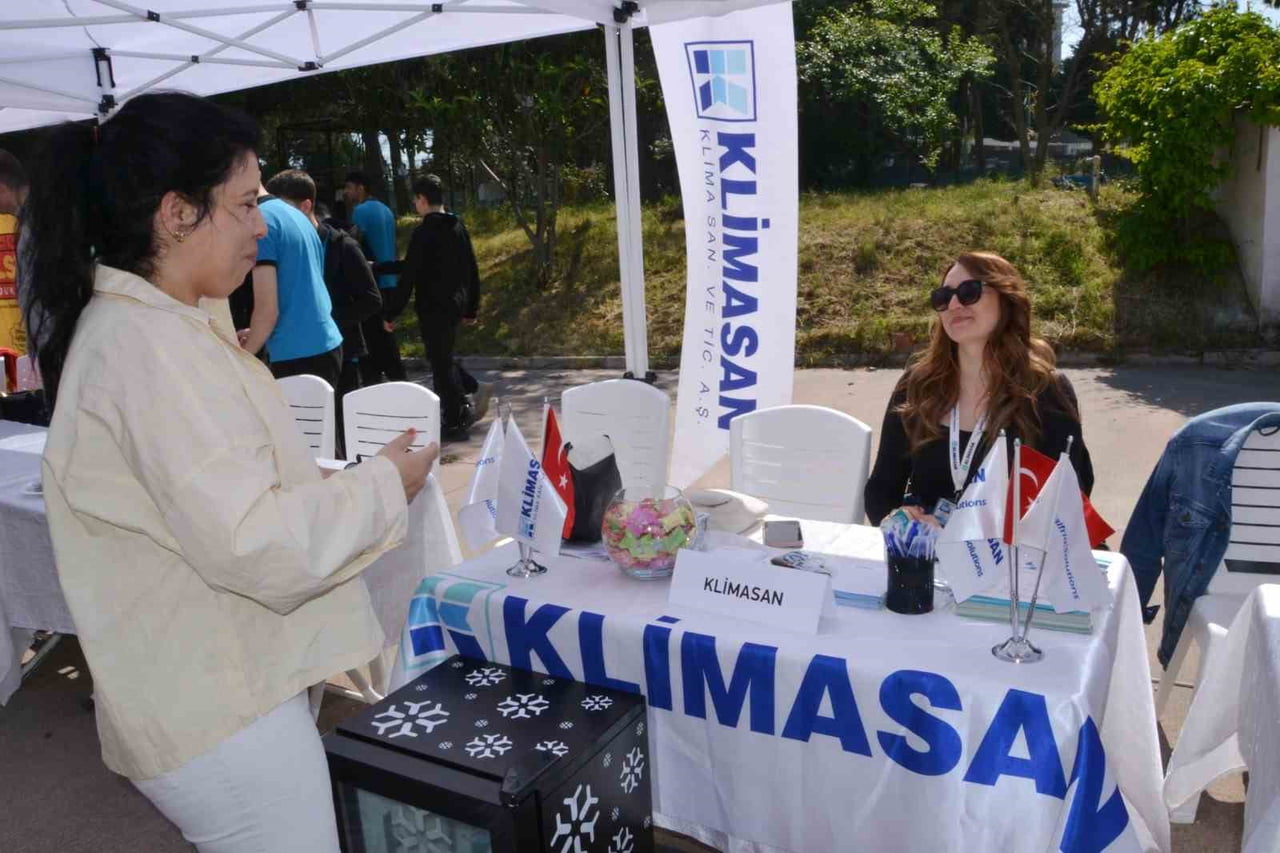 MANİSA’DA POLİNAS MESLEKİ VE TEKNİK ANADOLU LİSESİ TARAFINDAN DÜZENLENEN "SEKTÖR BULUŞMASI"...