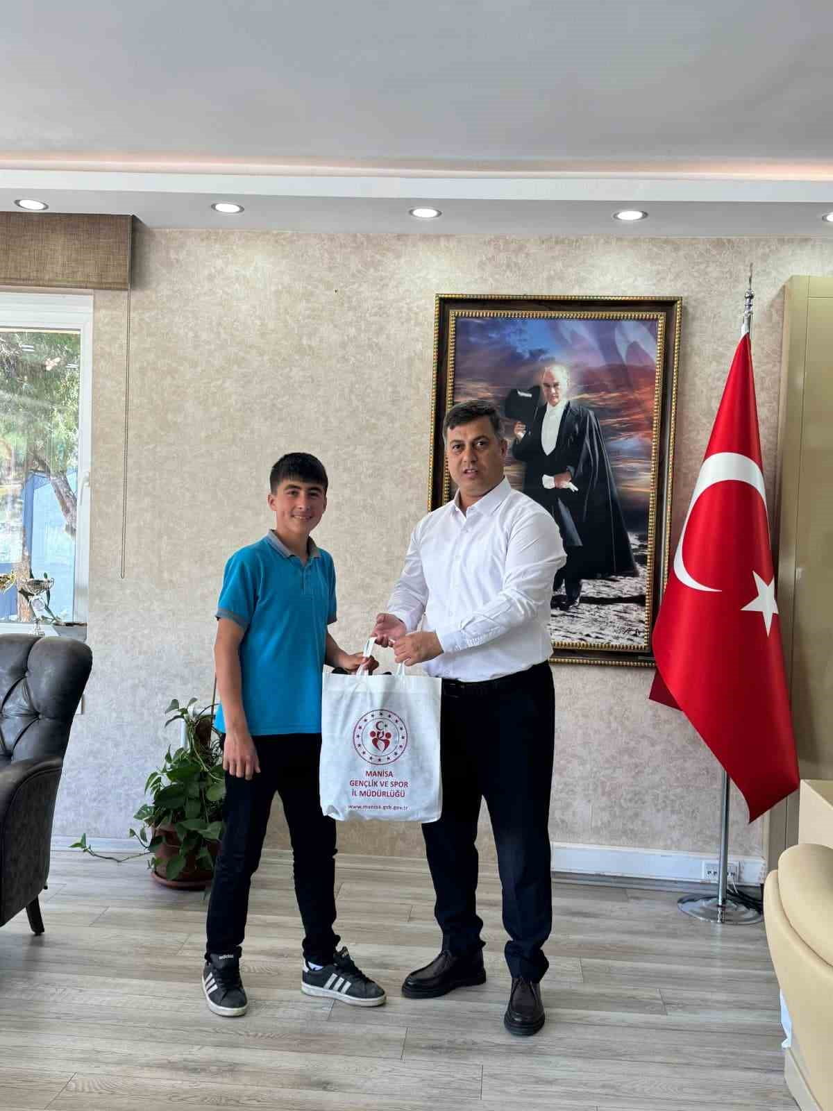 MANİSA GENÇLİK VE SPOR İL MÜDÜRÜ YUNUS ÖZTÜRK, GENÇLİK VE SPOR BAKANLIĞI TARAFINDAN KONYA’DA...