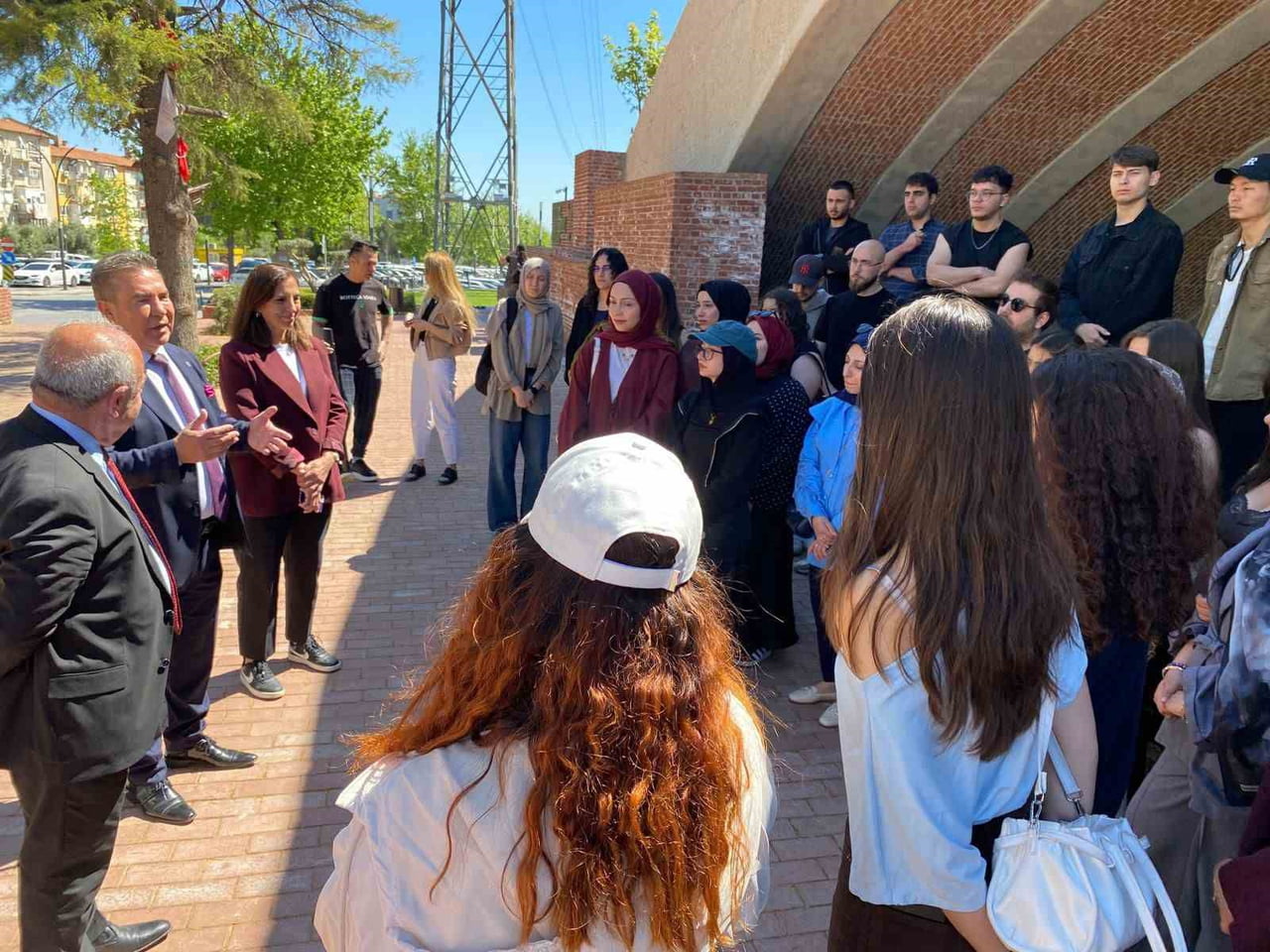 MANİSA KENT KONSEYİ ÖNCÜLÜĞÜNDE; MANİSA VALİLİĞİ, BÜYÜKŞEHİR BELEDİYESİ, MANİSA CELAL BAYAR...