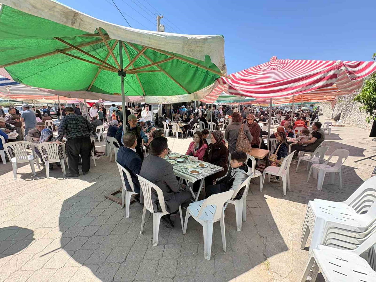 MANİSA’NIN GÖRDES İLÇESİNDE SANAYİ SİTESİ ESNAFI TARAFINDAN BU YIL 17’NCİSİ DÜZENLENEN GELENEKSEL...
