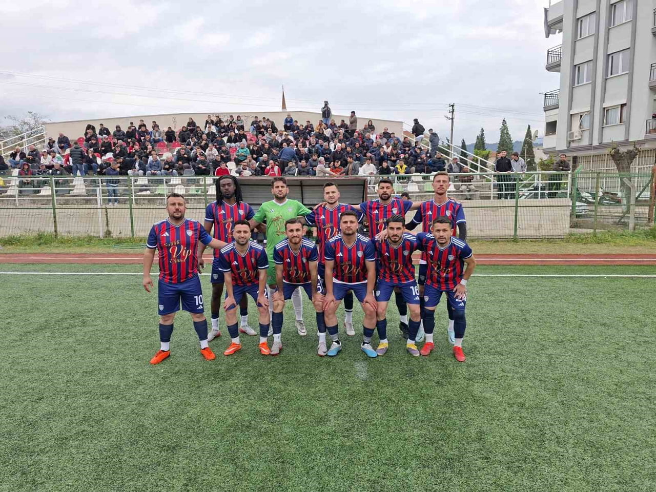 MANİSA’NIN SALİHLİ İLÇESİNİN KÖKLÜ KULÜPLERİNDEN KOCAÇEŞMESPOR, LİGİN BİTİMİNE 1 HAFTA KALA...