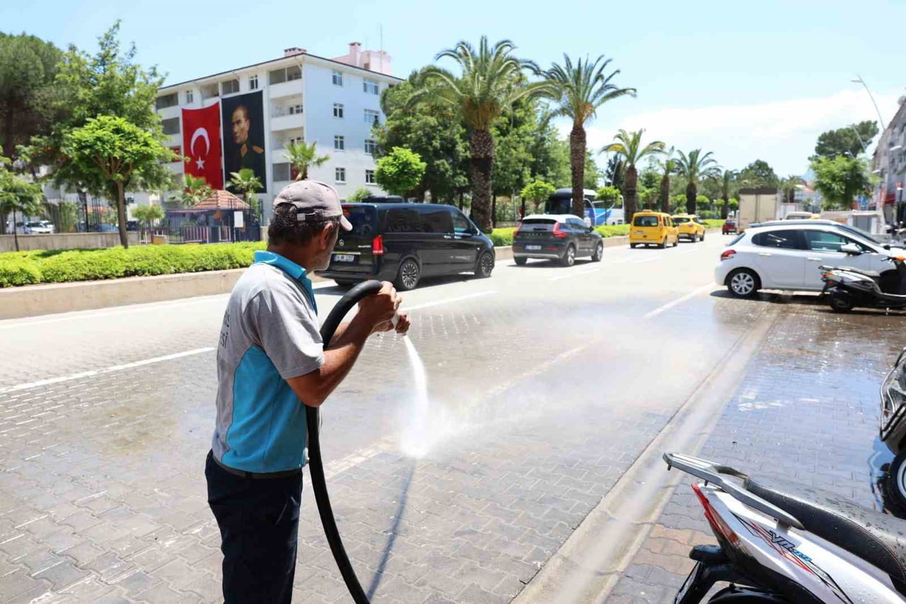 MARMARİS BELEDİYESİ, HEM İLÇE SAKİNLERİNİN HEM DE TATİLCİLERİN HUZURLU BİR BAYRAM GEÇİRMESİ İÇİN...