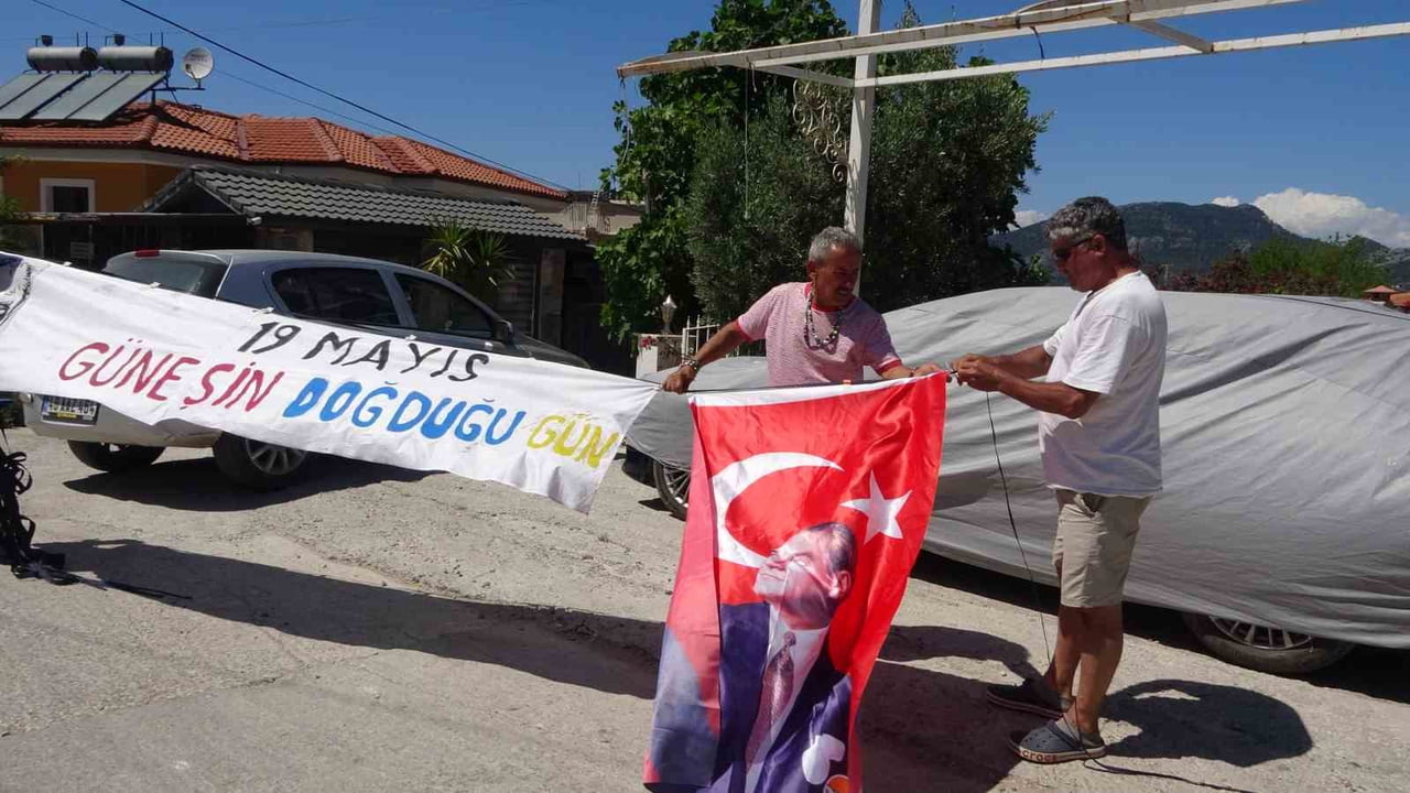 MARMARİS’İN "BAYRAK DEDESİ" SELİMİYE’Yİ 19 MAYIS’A HAZIRLIYOR