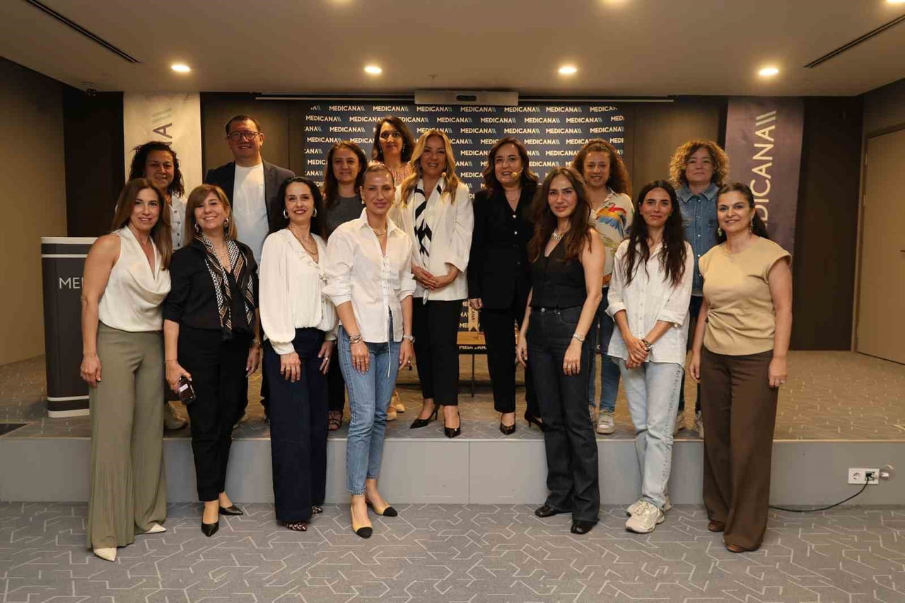 MEDİCANA INTERNATİONAL İZMİR HASTANESİ’NİN DÜZENLEDİĞİ MEDİCANA SOHBETLERİ SÖYLEŞİ SERİSİNİN "HER...