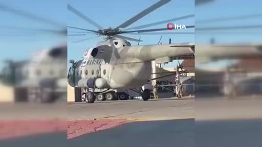 Meksika’da donanmaya ait helikopter kalkıştan saniyeler sonra yaşanan arızanın ardından yere...