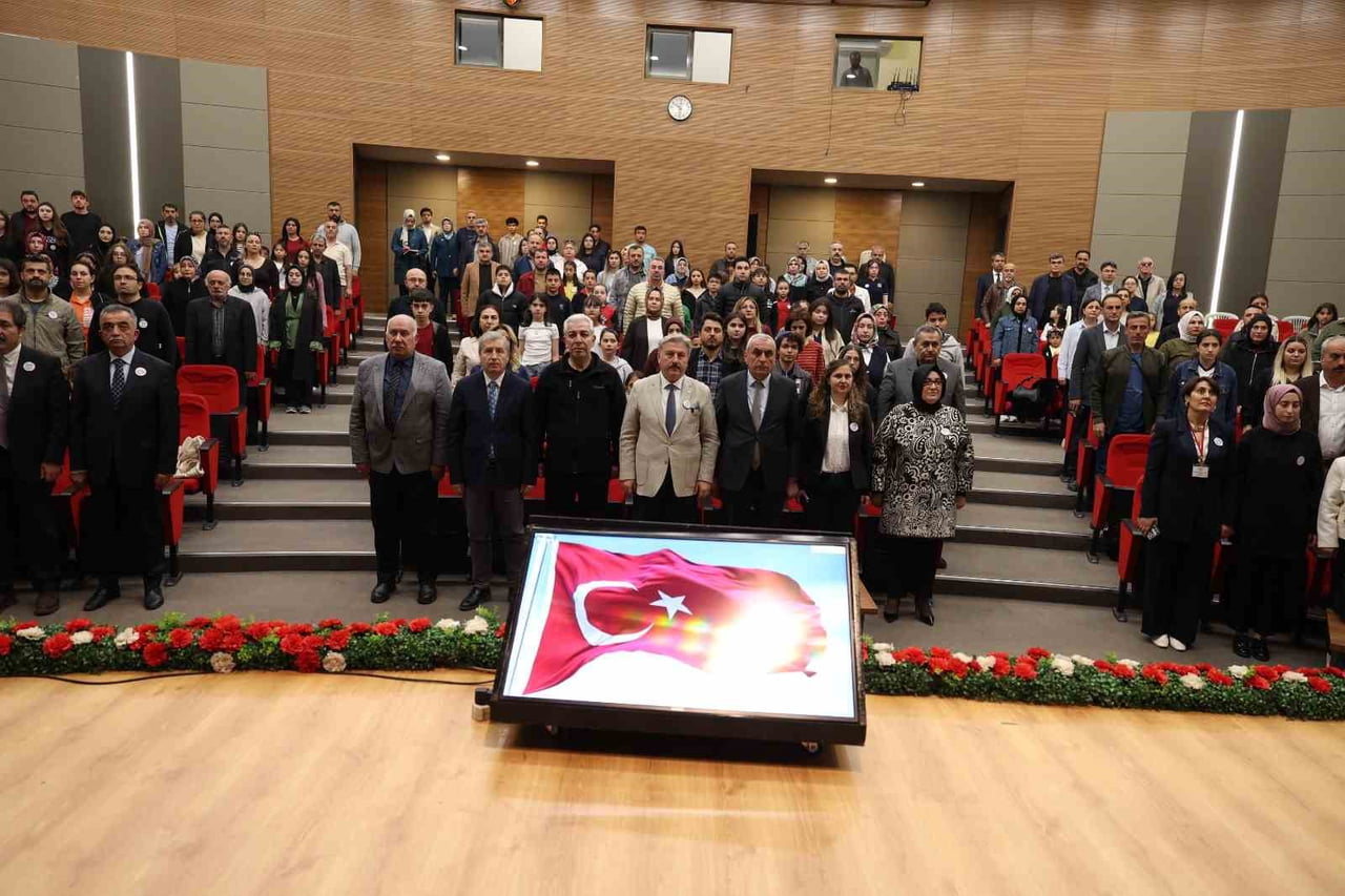 MELİKGAZİ BELEDİYESİ VE İLÇE MİLLİ EĞİTİM MÜDÜRLÜĞÜ İŞ BİRLİĞİ İLE 'DÜNYA ÇÖLYAK FARKINDALIK GÜNÜ'...
