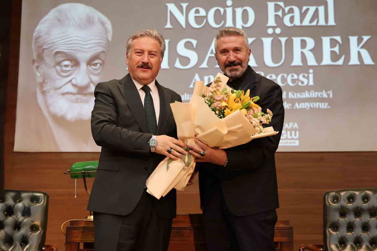 MELİKGAZİ BELEDİYESİ, VEFATININ 43. YILINDA, TÜRK EDEBİYATININ ÖNDE GELEN İSİMLERİNDEN ŞAİR, YAZAR...