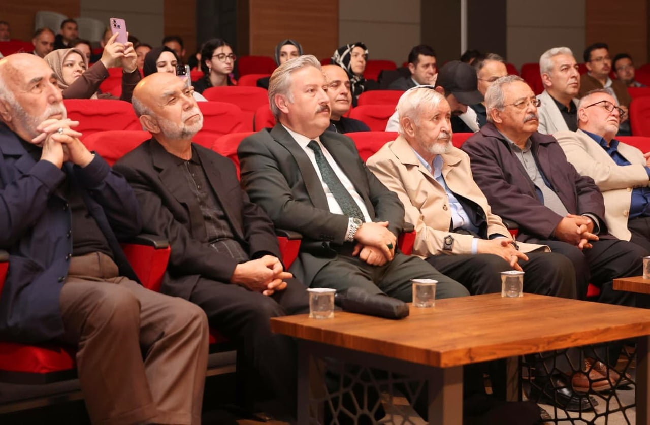 MELİKGAZİ BELEDİYESİ, VEFATININ 43. YILINDA, TÜRK EDEBİYATININ ÖNDE GELEN İSİMLERİNDEN ŞAİR, YAZAR...
