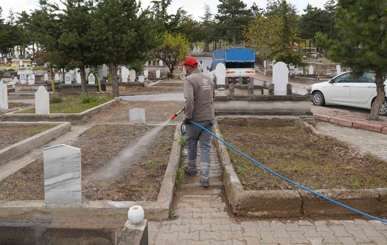 MELİKGAZİ BELEDİYESİ; YAKLAŞAN KURBAN BAYRAMI ÖNCESİNDE VATANDAŞLARIN RAHATLIKLA VE HUZUR İÇİNDE...