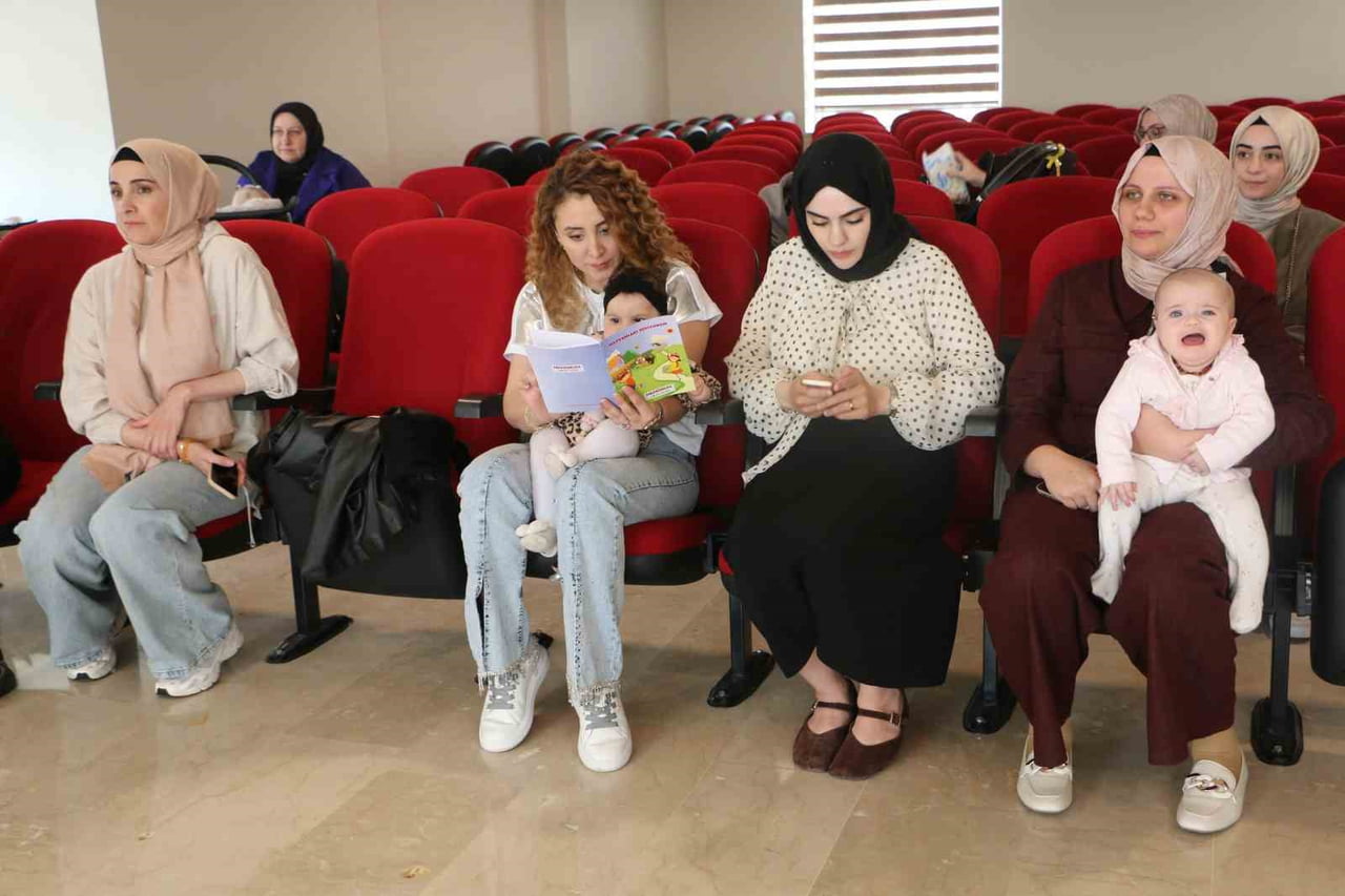 MEMORİAL DİYARBAKIR HASTANESİ TARAFINDAN DÜZENLENEN LOHUSA TOPLANTISINDA KADIN SAĞLIĞI, DOĞUM...