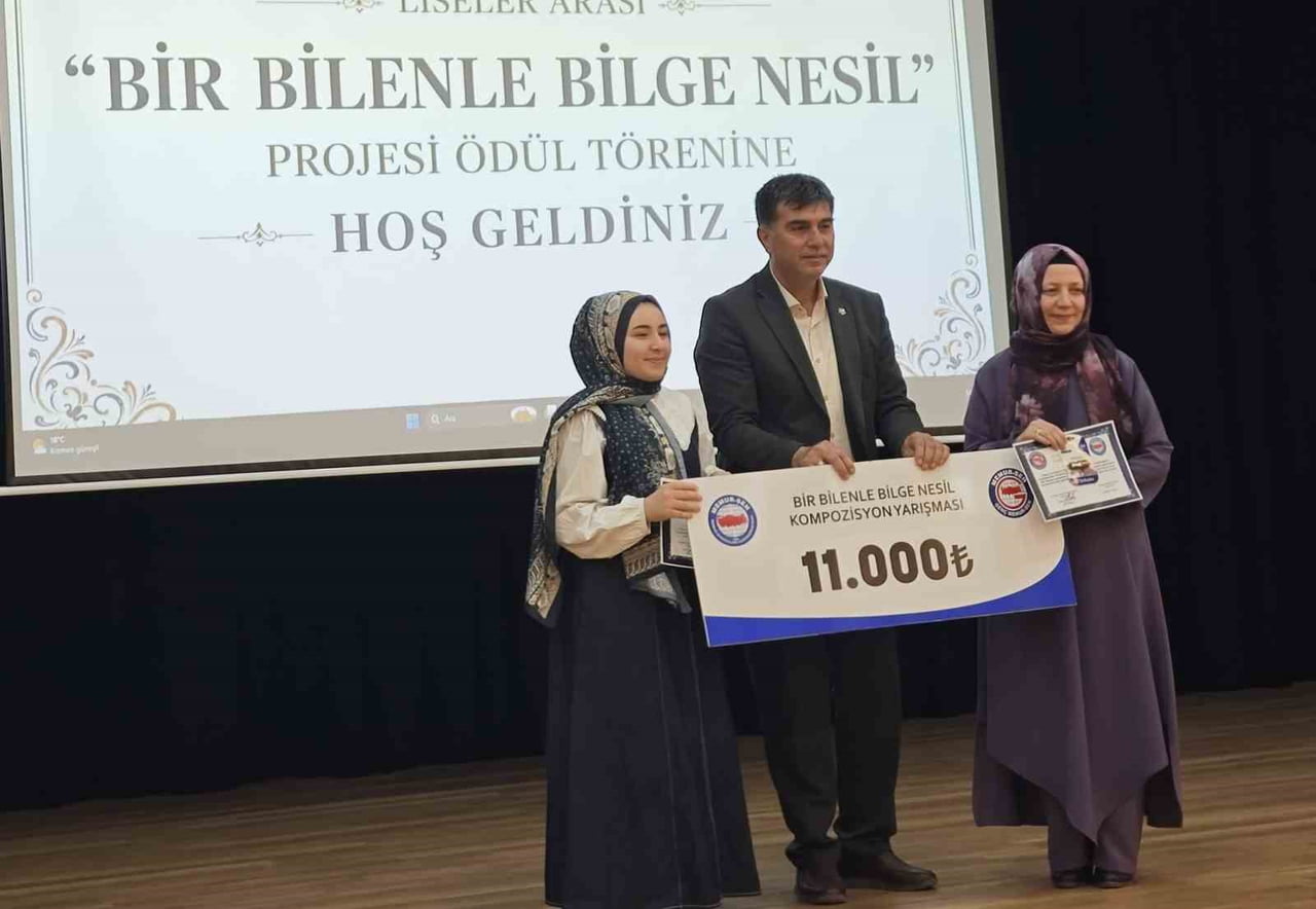 MEMUR-SEN VE EĞİTİM BİR-SEN ÖNCÜLÜĞÜNDE YÜRÜTÜLEN "BİR BİLENLE BİLGE NESİL" PROJESİNİN ÖDÜL TÖRENİ...