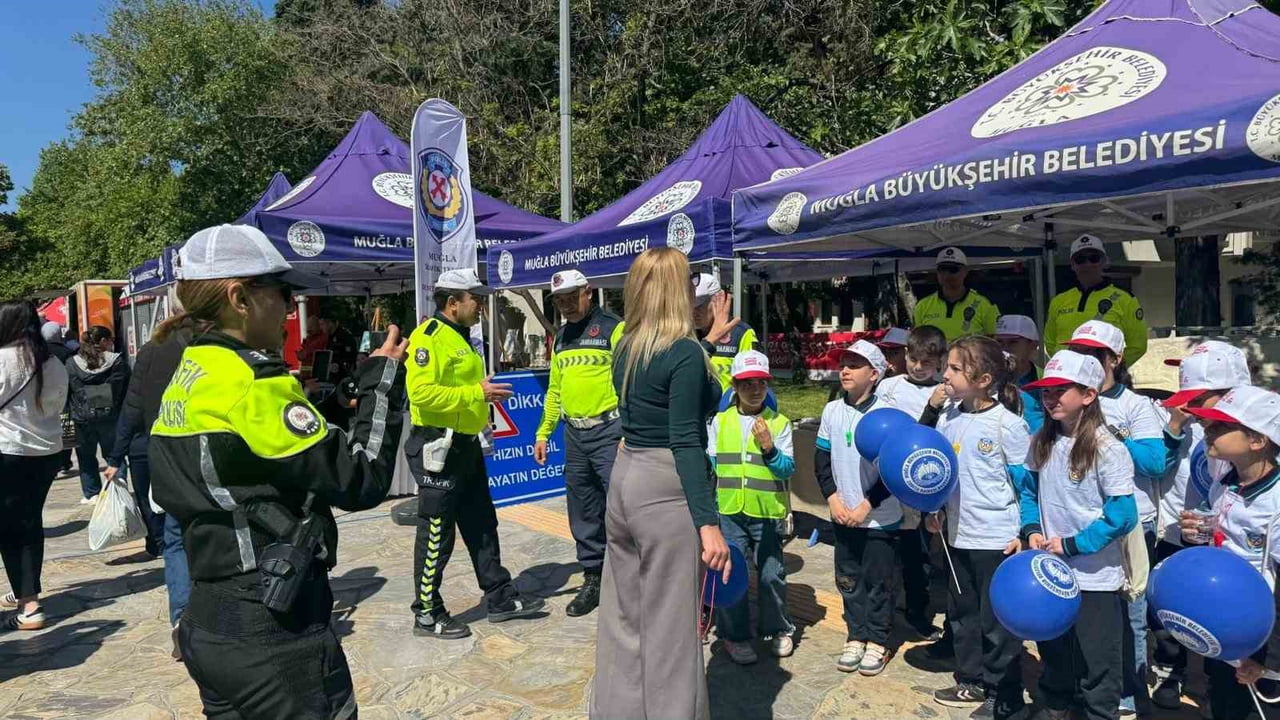 MENTEŞE’DE TRAFİK GÜVENLİĞİ İÇİN "SINIRSIZ" FARKINDALIK