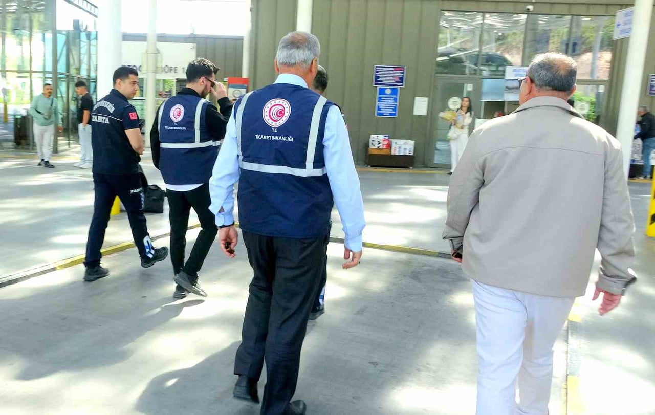 MENTEŞE OTOGARI'NDA BAYRAM ÖNCESİ OTOBÜS FİRMALARINA YÖNELİK KAPSAMLI FİYAT VE TARİFE DENETİMİ...