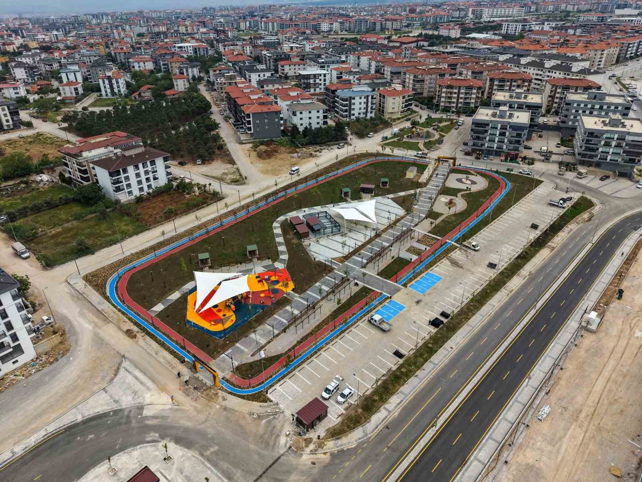 MERKEZEFENDİ BELEDİYESİ TARAFINDAN KARAHASANLI MAHALLESİ’NDE YAPIMI TAMAMLANAN ‘BARIŞ PARKI’...