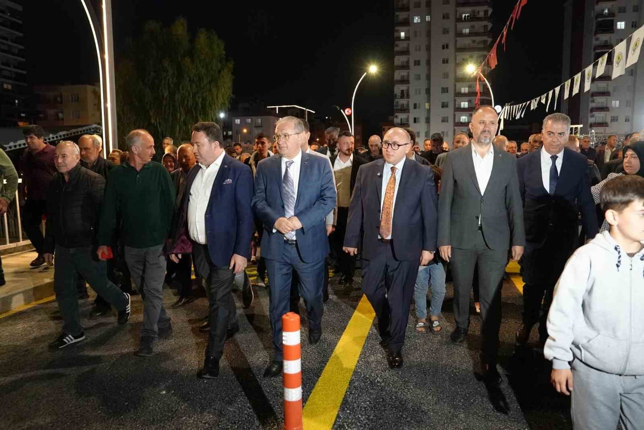 MERSİN'İN ERDEMLİ İLÇESİNDE ULAŞIMI RAHATLATMASI BEKLENEN ALATA DERESİ 4. TAŞIT KÖPRÜSÜ HİZMETE...