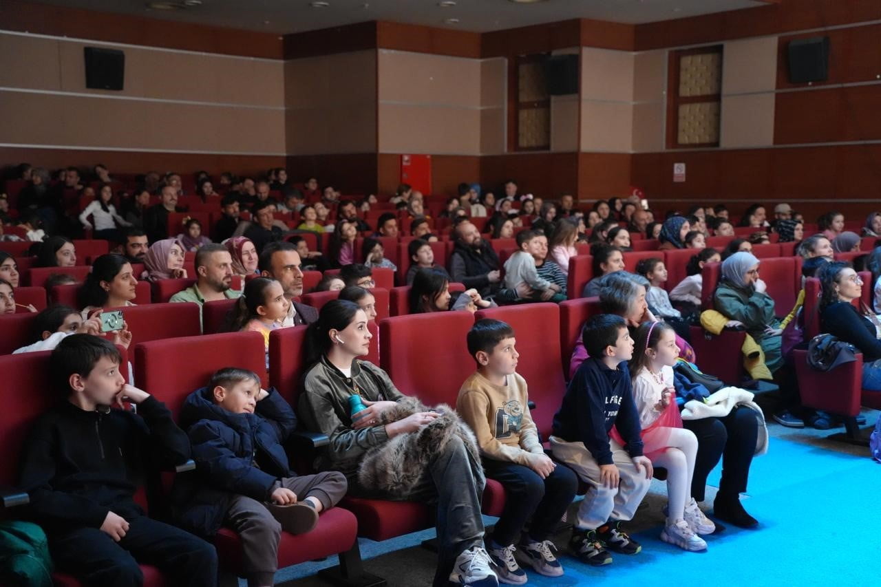 MERSİN BÜYÜKŞEHİR BELEDİYESİ ŞEHİR TİYATROSU, MAYIS AYINDAKİ TURNE PROGRAMI KAPSAMINDA ORDU VE...