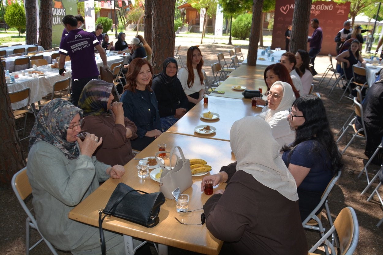 MERSİN BÜYÜKŞEHİR BELEDİYESİ TARAFINDAN ANNELER GÜNÜ DOLAYISIYLA ŞEHİT ANNELERİ, ŞEHİT EŞLERİ VE...