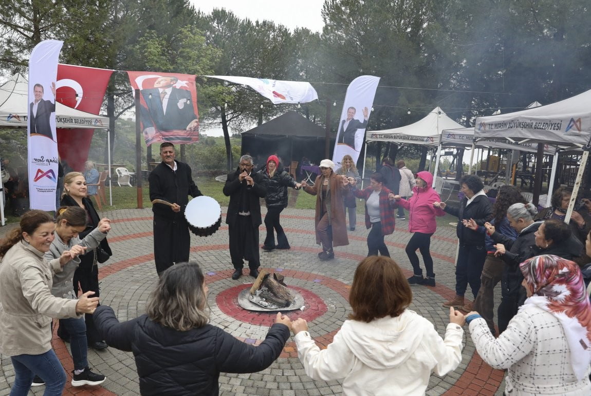 MERSİN BÜYÜKŞEHİR BELEDİYESİNİN DARISEKİSİ ÖRNEK YÖRÜK KÖYÜ’NDE DÜZENLEDİĞİ HIDIRELLEZ...