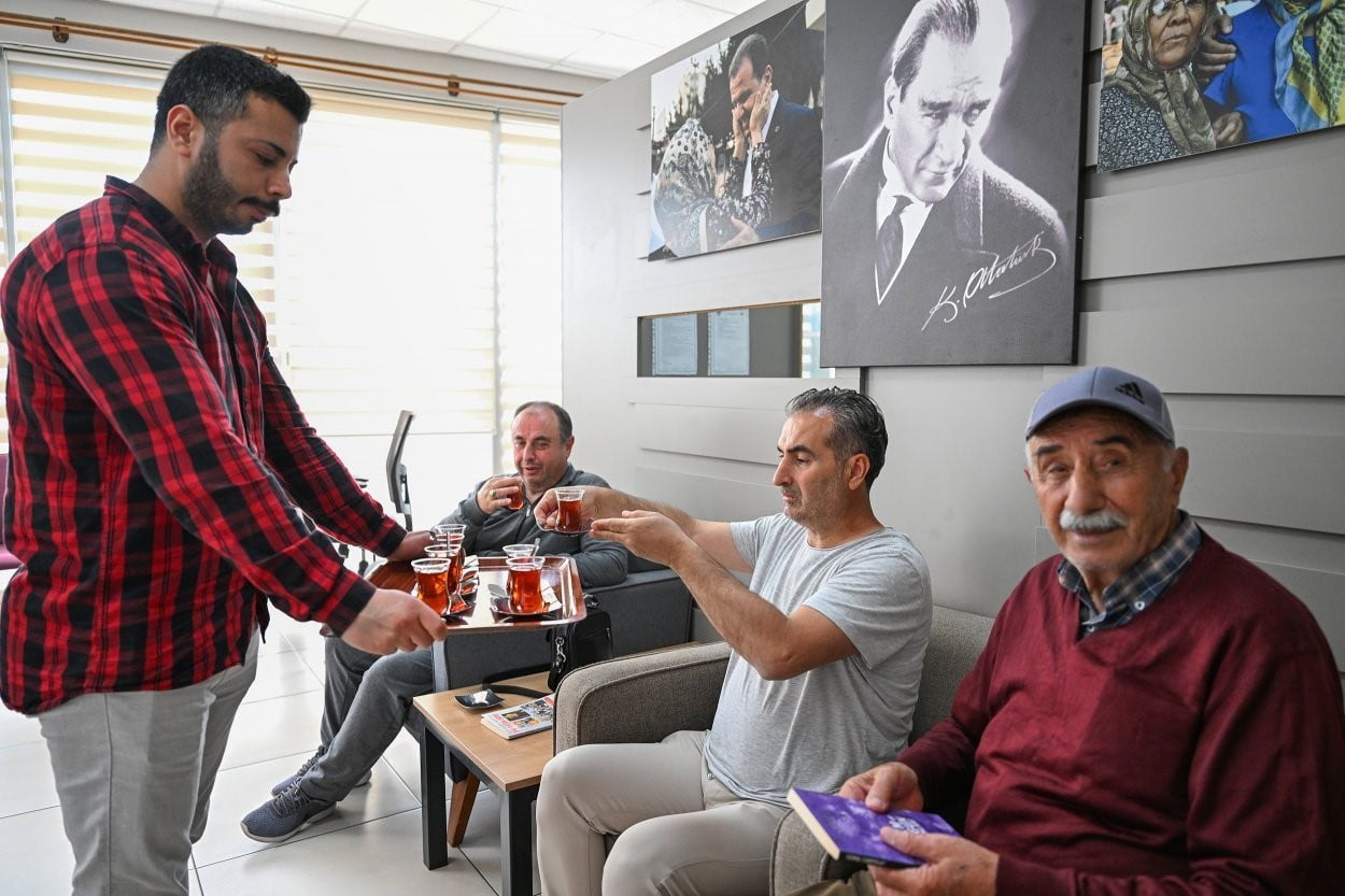 MERSİN BÜYÜKŞEHİR BELEDİYESİNİN KENT GENELİNDE HİZMET VEREN EMEKLİ EVLERİ, EMEKLİLERE SOSYAL...