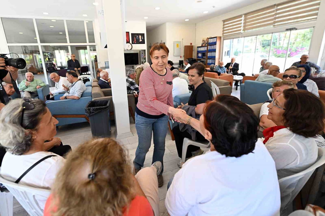 MERSİN BÜYÜKŞEHİR BELEDİYESİNİN YENİŞEHİR EMEKLİ EVİ’NDE DÜZENLEDİĞİ BAYRAMLAŞMA PROGRAMINDA...