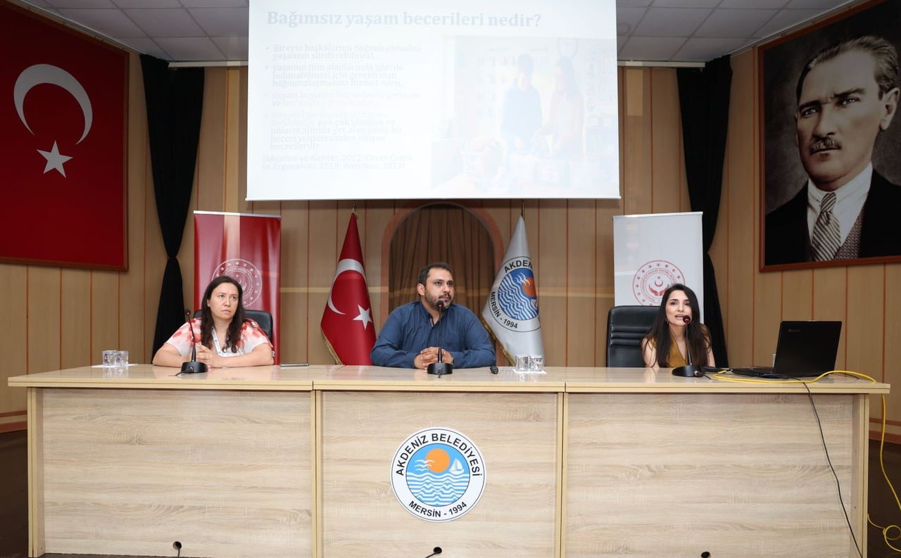MERSİN’DE AKDENİZ BELEDİYESİ İLE AİLE VE SOSYAL HİZMETLER MERSİN İL MÜDÜRLÜĞÜ İŞ BİRLİĞİNDE...
