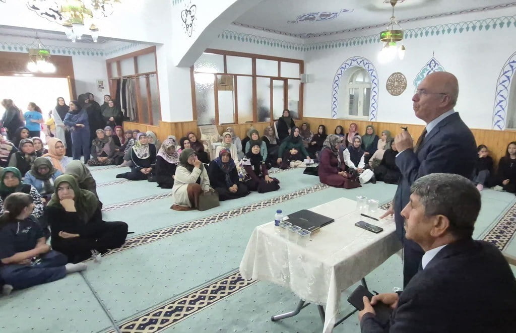 MERSİN İL MÜFTÜSÜ MUSTAFA TOPAL, ANAMUR’DA GERÇEKLEŞTİRDİĞİ ZİYARET PROGRAMI KAPSAMINDA 4-6 YAŞ...