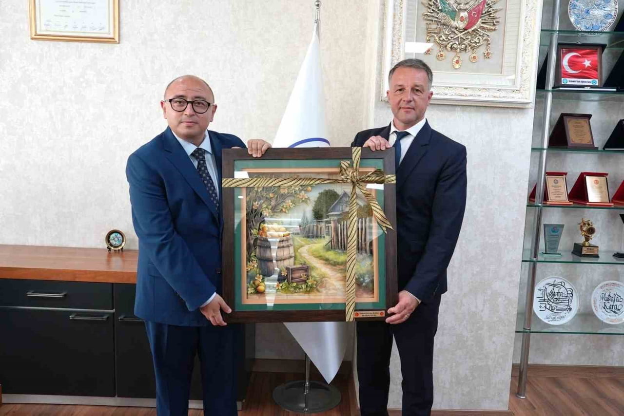 MERSİN’İN ERDEMLİ BELEDİYESİ İLE ROMANYA’NIN BRAİLA BELEDİYESİ ARASINDA KARDEŞ ŞEHİR PROTOKOLÜ...