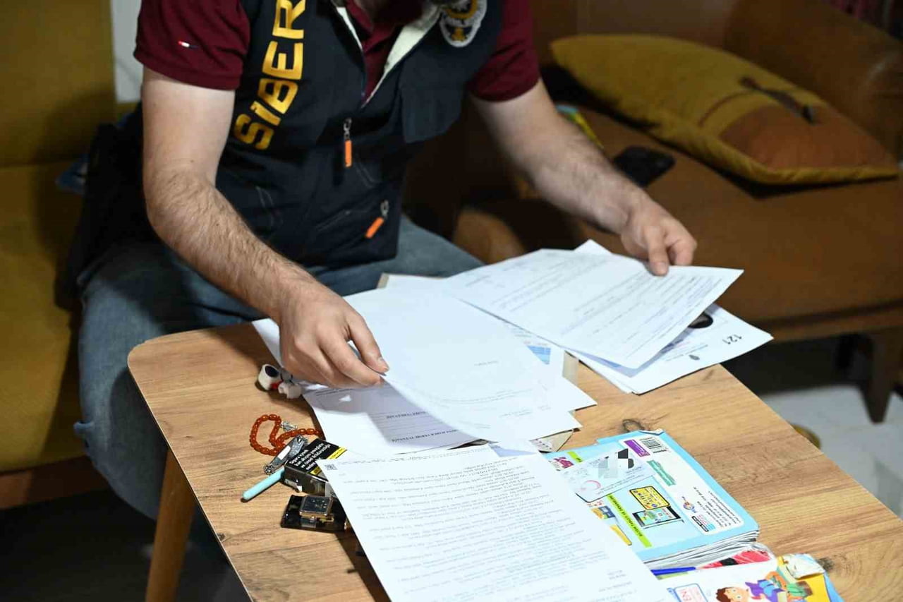 MERSİN MERKEZLİ 7 İLDE 255 EKİPLE EŞ ZAMANLI OPERASYON YAPILDI.