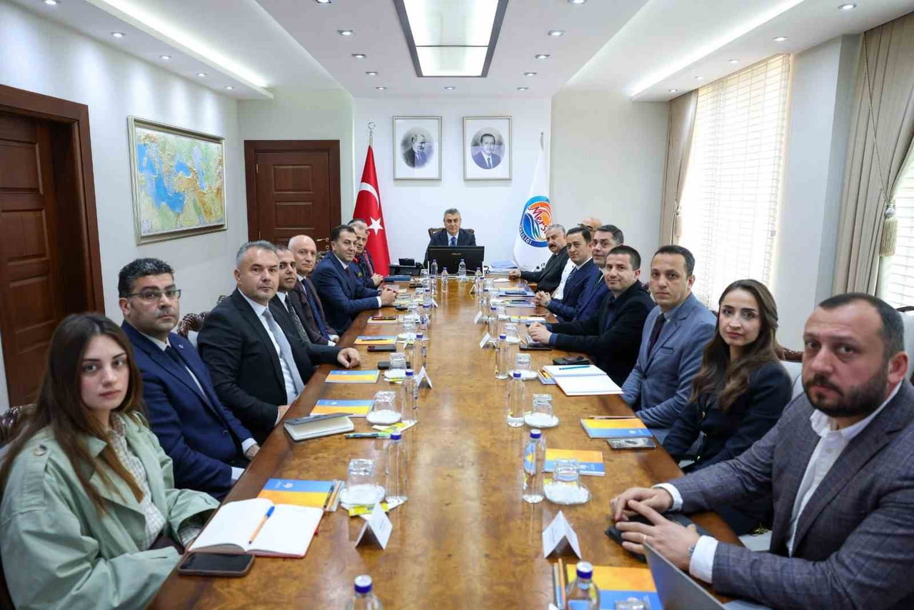 MERSİN VALİSİ ATİLLA TOROS BAŞKANLIĞINDA FESTİVAL HAZIRLIK TOPLANTISI DA...