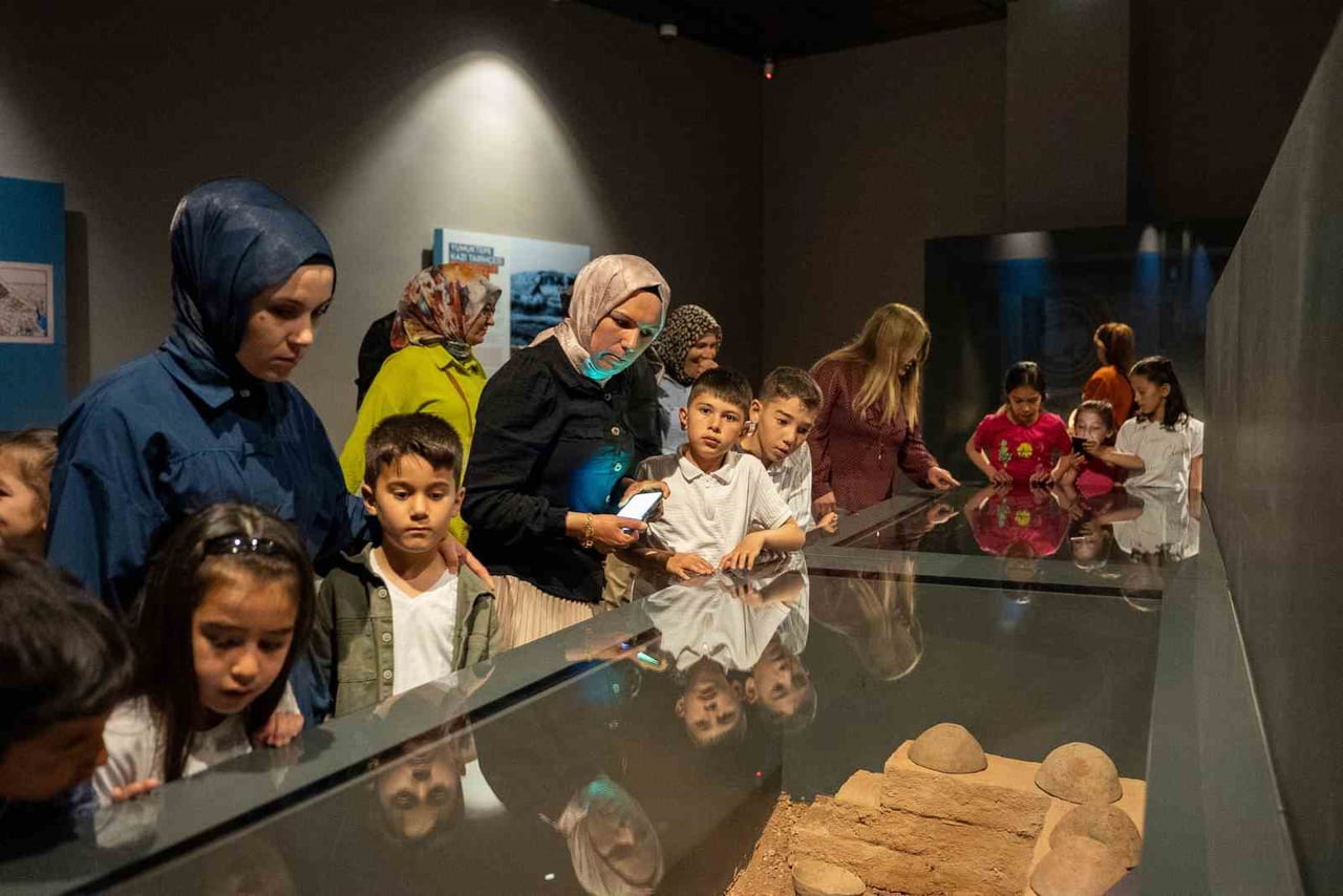 MEZİTLİ BELEDİYESİ KADIN VE AİLE HİZMETLERİ MÜDÜRLÜĞÜNÜN KATKILARIYLA ANNELER GÜNÜ KAPSAMINDA...