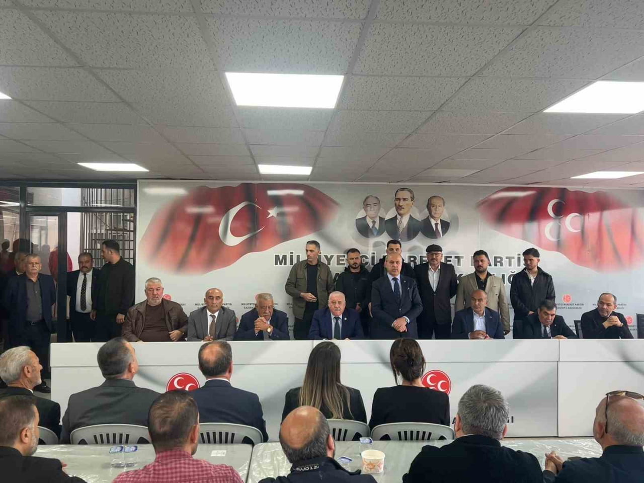 MHP GAZİANTEP MİLLETVEKİLİ SERMET ATAY VE BERABERİNDEKİ HEYET, MİLLİYETÇİ HAREKET PARTİSİ...