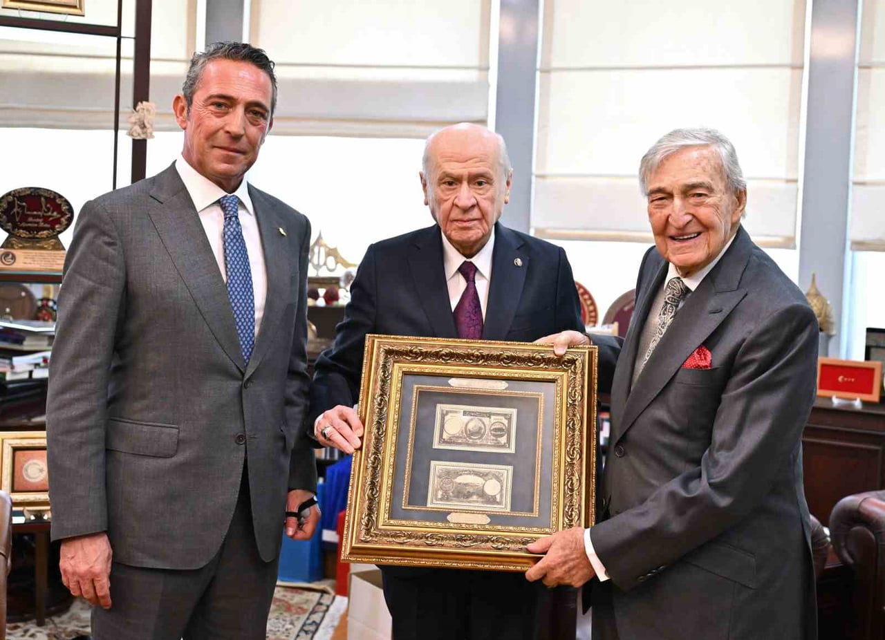 MHP GENEL BAŞKANI DEVLET BAHÇELİ, KOÇ HOLDİNG ŞEREF BAŞKANI RAHMİ M. KOÇ İLE KOÇ HOLDİNG YÖNETİM...